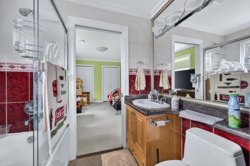 2420 Scarboro Avenue, Vancouver, BC 