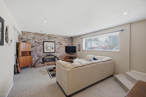 2413 Scott Place, Port Coquitlam, BC 