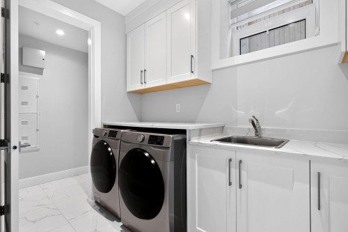 3964 21St Avenue W, Vancouver, BC 