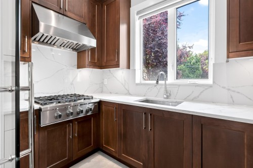 3964 21St Avenue W, Vancouver, BC 