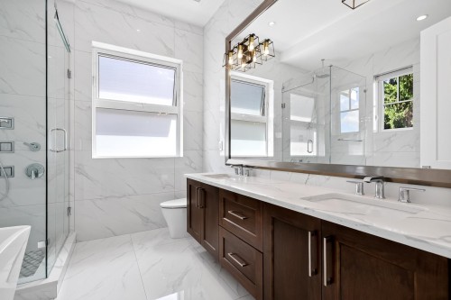 3964 21St Avenue W, Vancouver, BC 