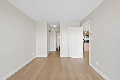 604-12079 Harris Road, Pitt Meadows, BC - Indoor Photo Showing Other Room