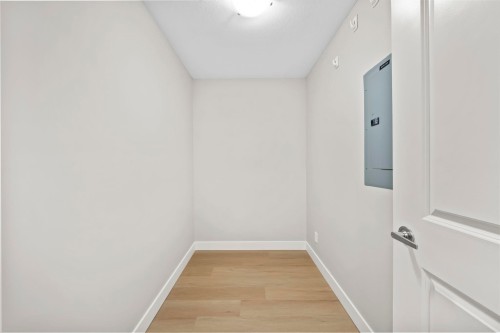 604-12079 Harris Road, Pitt Meadows, BC - Indoor Photo Showing Other Room