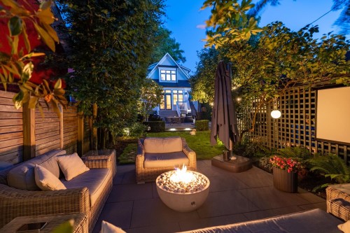 565 45Th Avenue E, Vancouver, BC 