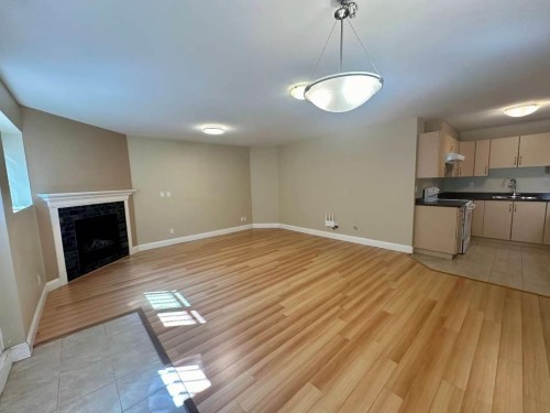 826 Cottonwood Avenue, Coquitlam, BC 