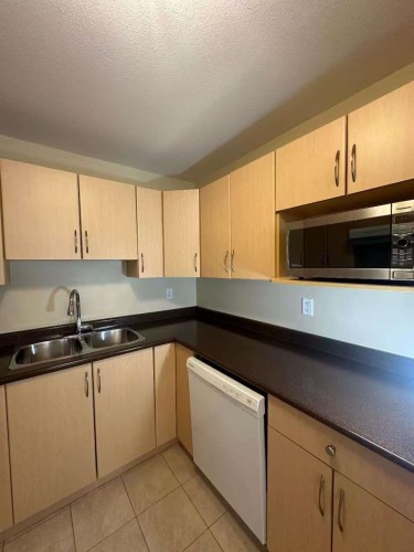 826 Cottonwood Avenue, Coquitlam, BC 