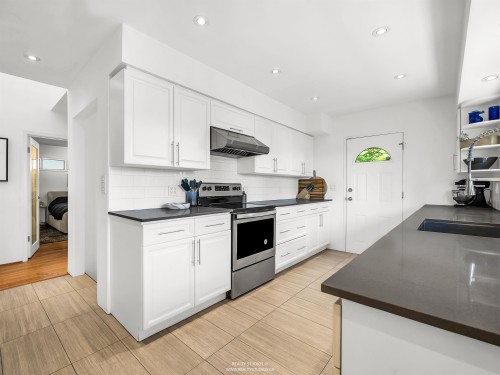947 Evergreen Place, North Vancouver, BC 