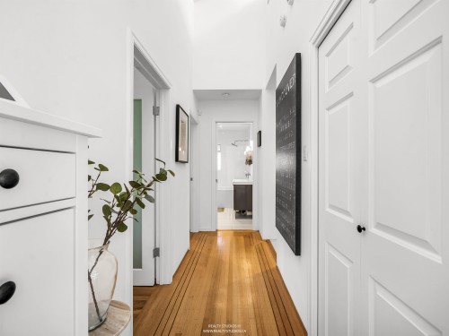 947 Evergreen Place, North Vancouver, BC 