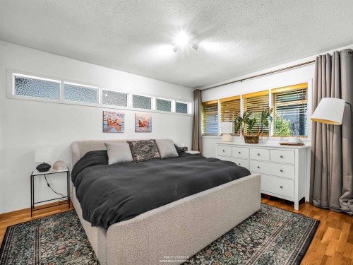 947 Evergreen Place, North Vancouver, BC 