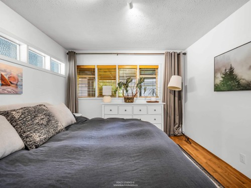 947 Evergreen Place, North Vancouver, BC 