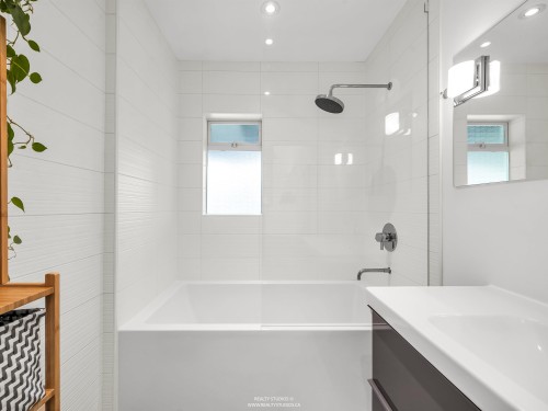 947 Evergreen Place, North Vancouver, BC 