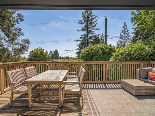 947 Evergreen Place, North Vancouver, BC 