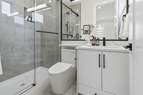 2-3871 Springfield Drive, Richmond, BC 
