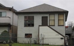 2354 33rd Avenue E Vancouver, BC V5R 2S3