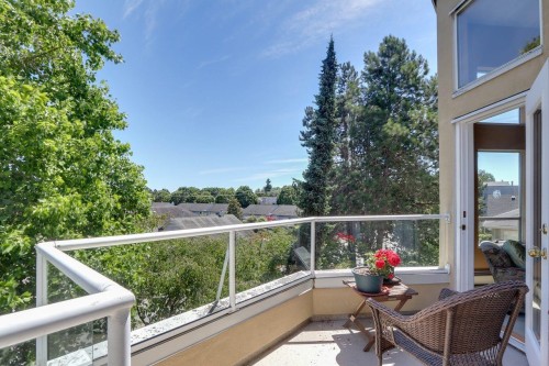 325-7251 Minoru Boulevard, Richmond, BC 