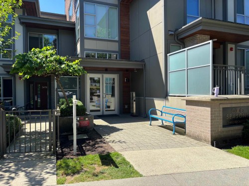 319-5460 Broadway, Burnaby, BC 