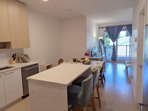 319-5460 Broadway, Burnaby, BC 