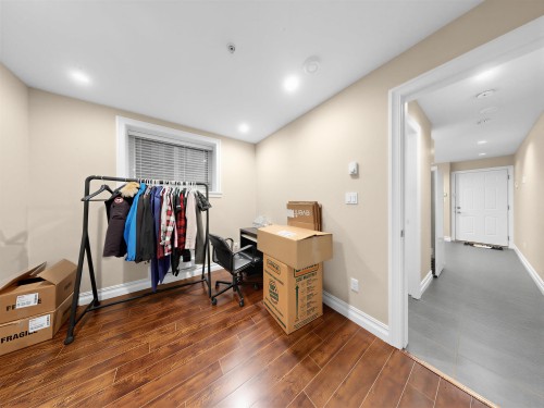 2456 45Th Avenue E, Vancouver, BC 