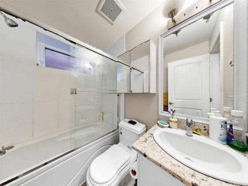 2456 45Th Avenue E, Vancouver, BC 