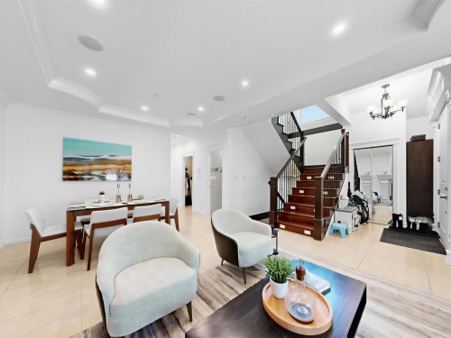 2456 45Th Avenue E, Vancouver, BC 