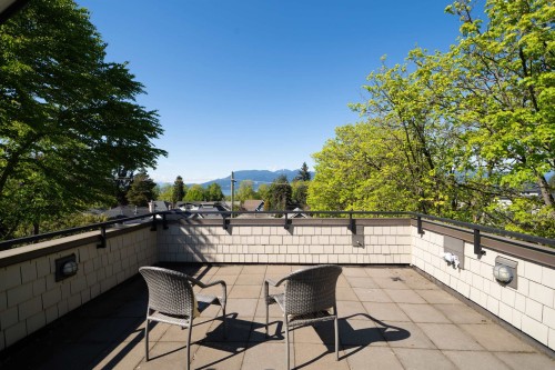 4103 11Th Avenue W, Vancouver, BC 