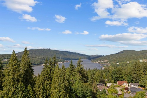 11 Elsdon Bay, Port Moody, BC 