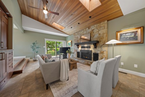 11 Elsdon Bay, Port Moody, BC 