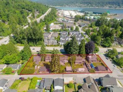 2131 St Johns Street  Port Moody, BC V3H 2A4