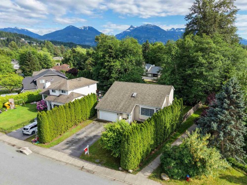 1510 Macdonald Place, Squamish, BC 