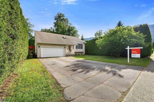 1510 Macdonald Place, Squamish, BC 