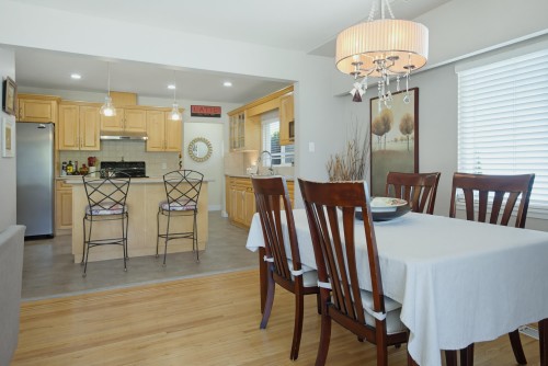 942 Porter Street, Coquitlam, BC - Indoor Photo Showing Dining Room