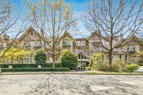 208-333 1st Street E North Vancouver, BC V7L 4W9