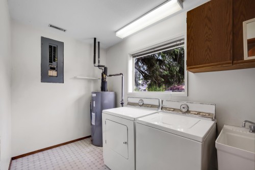 1464 Maple Crescent, Squamish, BC 