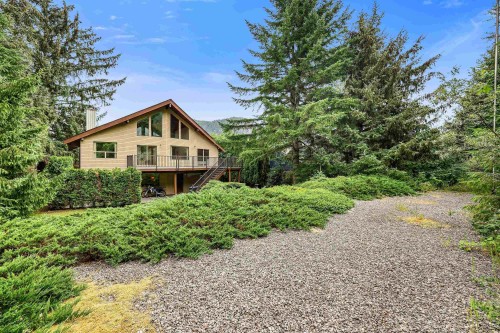 1464 Maple Crescent, Squamish, BC 