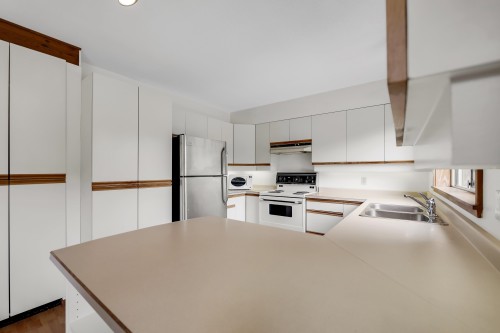 1464 Maple Crescent, Squamish, BC 