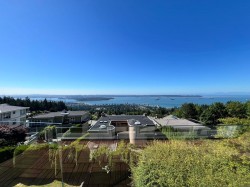 1538 Chippendale Court West Vancouver, BC V7S 3G6