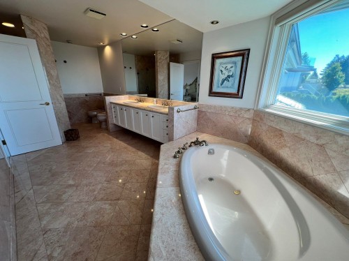 1538 Chippendale Court, West Vancouver, BC 