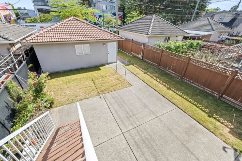 1968 39Th Avenue E, Vancouver, BC 
