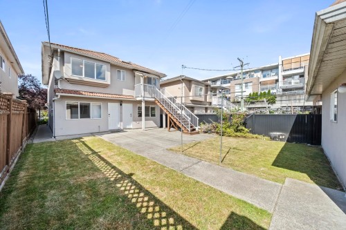 1968 39Th Avenue E, Vancouver, BC 