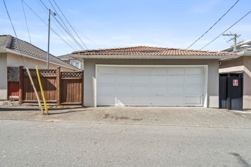 1968 39Th Avenue E, Vancouver, BC 