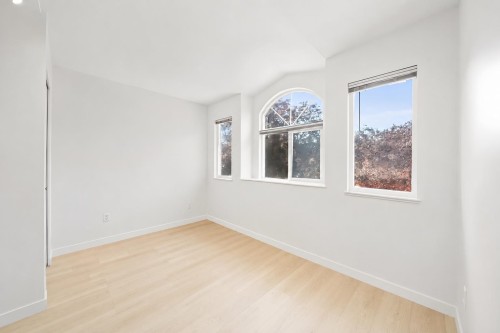 1968 39Th Avenue E, Vancouver, BC 