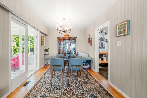 674 Blueridge Avenue, North Vancouver, BC 