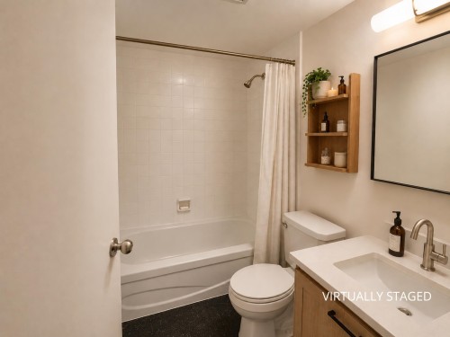 211-1440 Broadway E, Vancouver, BC 