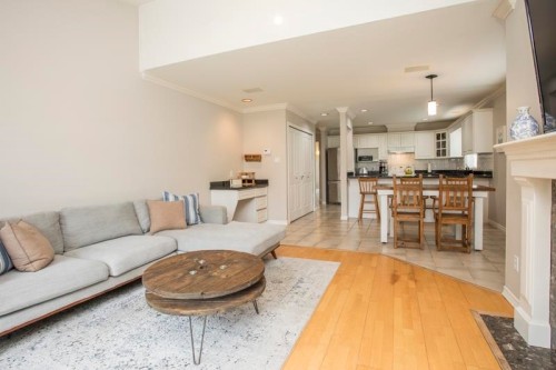 380 55A Street, Delta, BC 