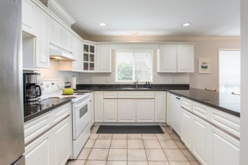380 55A Street, Delta, BC 