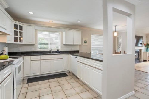 380 55A Street, Delta, BC 