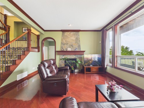 23 Fernway Drive, Port Moody, BC 