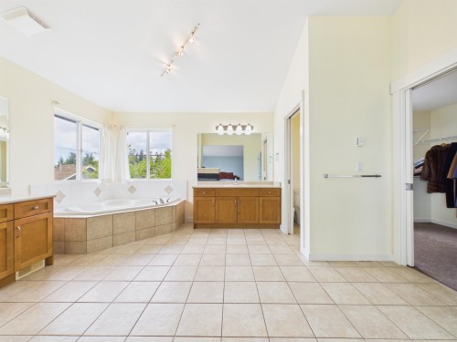 23 Fernway Drive, Port Moody, BC 
