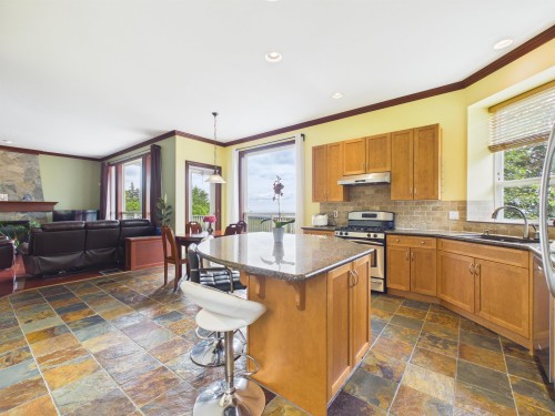 23 Fernway Drive, Port Moody, BC 