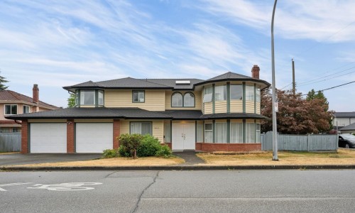 8511 Ash Street, Richmond, BC - Outdoor With Facade